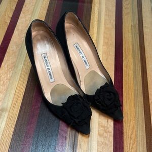Manolo Blahnik Black Heels Classic Style